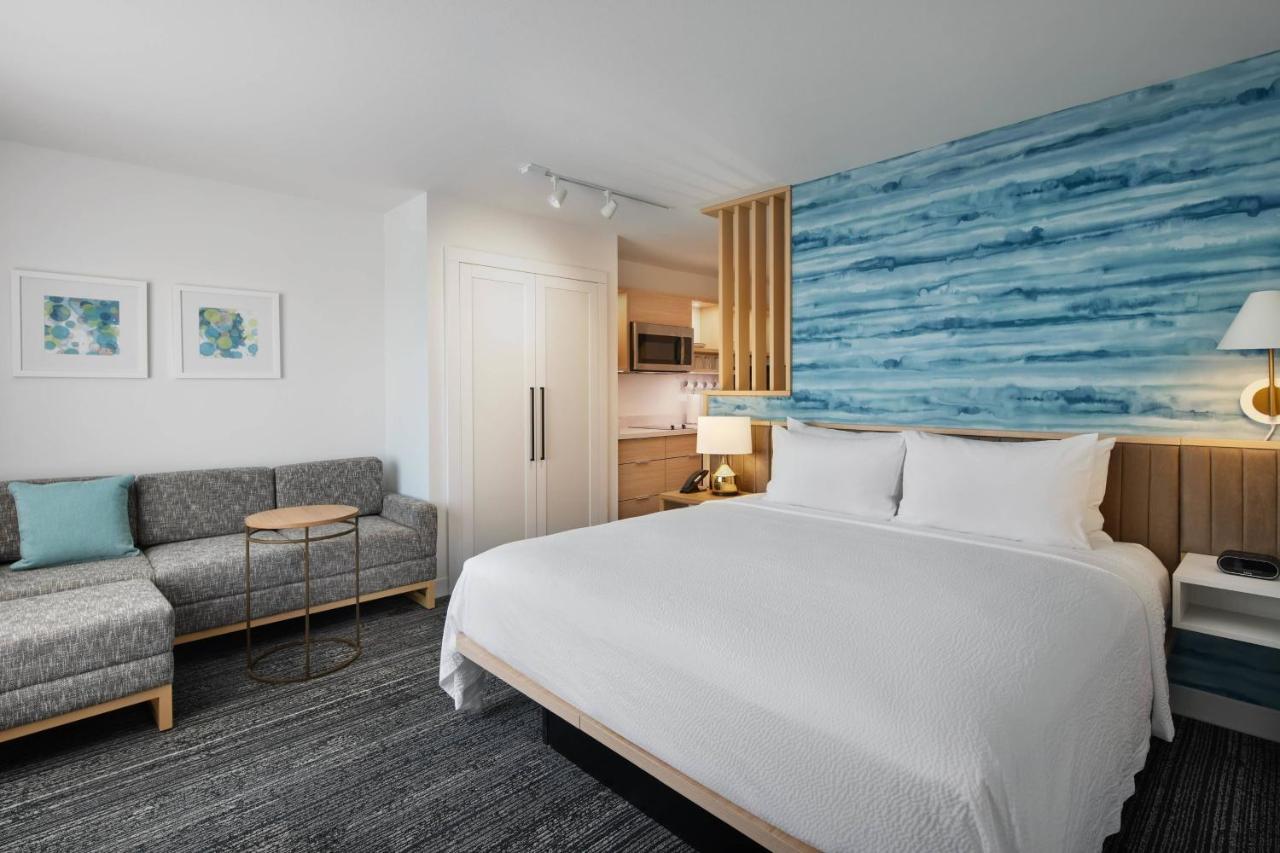 Towneplace Suites By Marriott Tampa Casino Area Orient Park Exteriör bild
