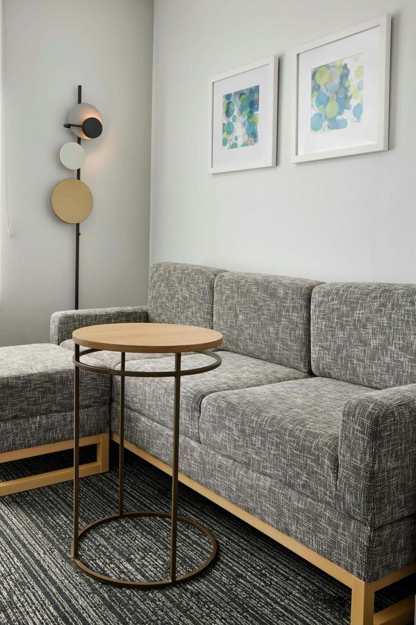 Towneplace Suites By Marriott Tampa Casino Area Orient Park Exteriör bild
