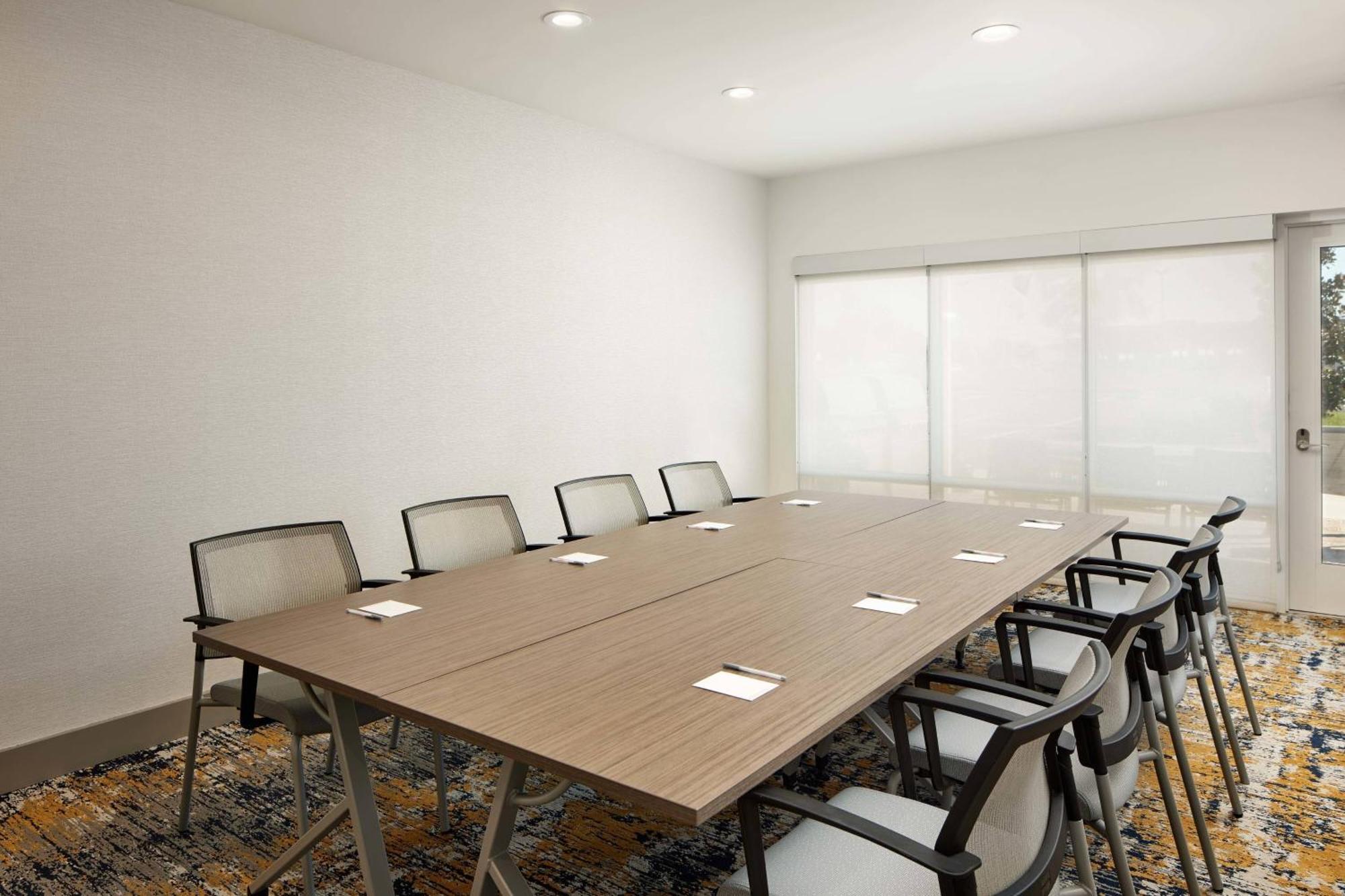 Towneplace Suites By Marriott Tampa Casino Area Orient Park Exteriör bild